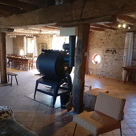 De La Passemarie 18 Personnes * Andouque